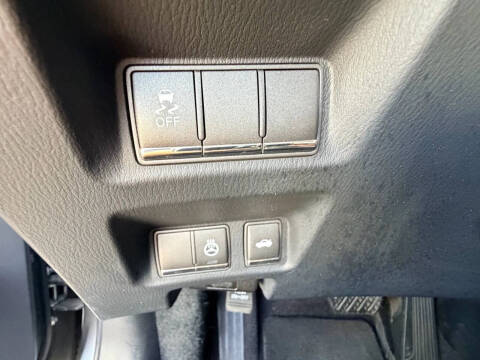 2015 Infiniti Q70 3.7