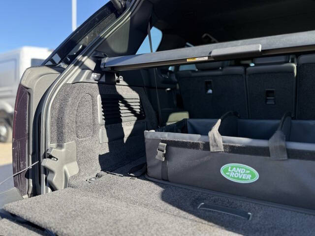 2024 Land Rover Range Rover P400 SE LWB