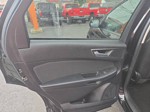 2018 Ford Edge SE