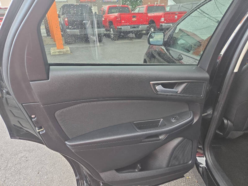2018 Ford Edge SE