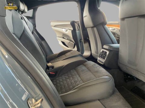 2022 Audi e-tron GT quattro Premium Plus