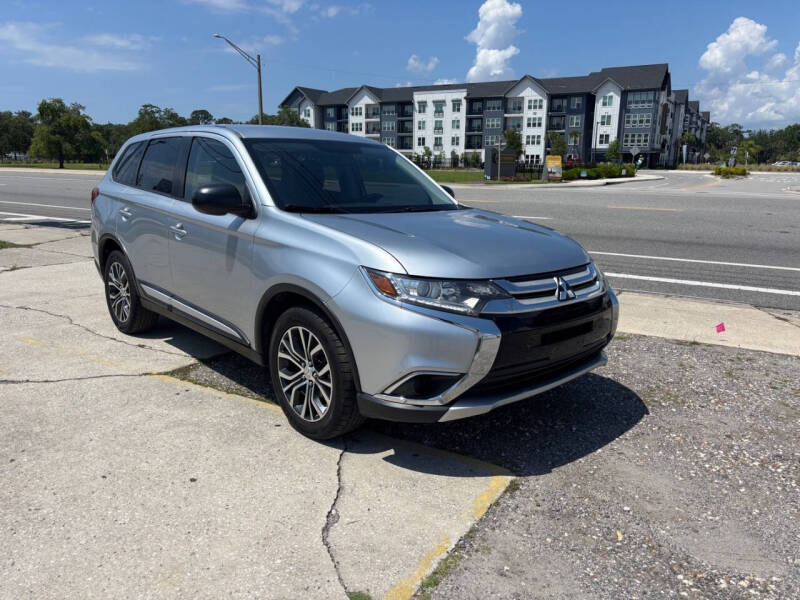 2017 Mitsubishi Outlander ES