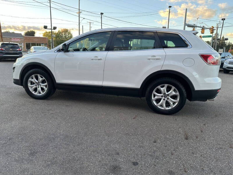 2012 Mazda CX-9 Touring photo 7