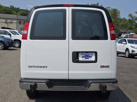 2023 GMC Savana 2500