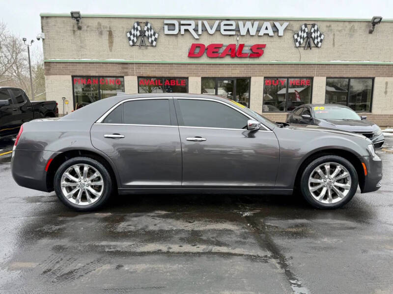 2016 Chrysler 300 C