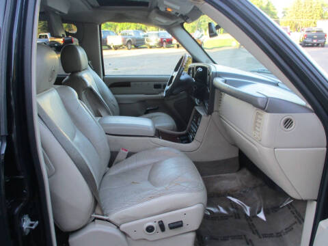 2004 Cadillac Escalade