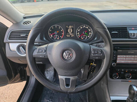 2013 Volkswagen Passat SE