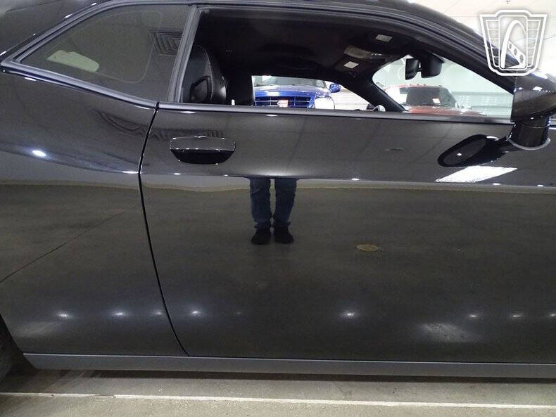 2015 Dodge Challenger SRT Hellcat