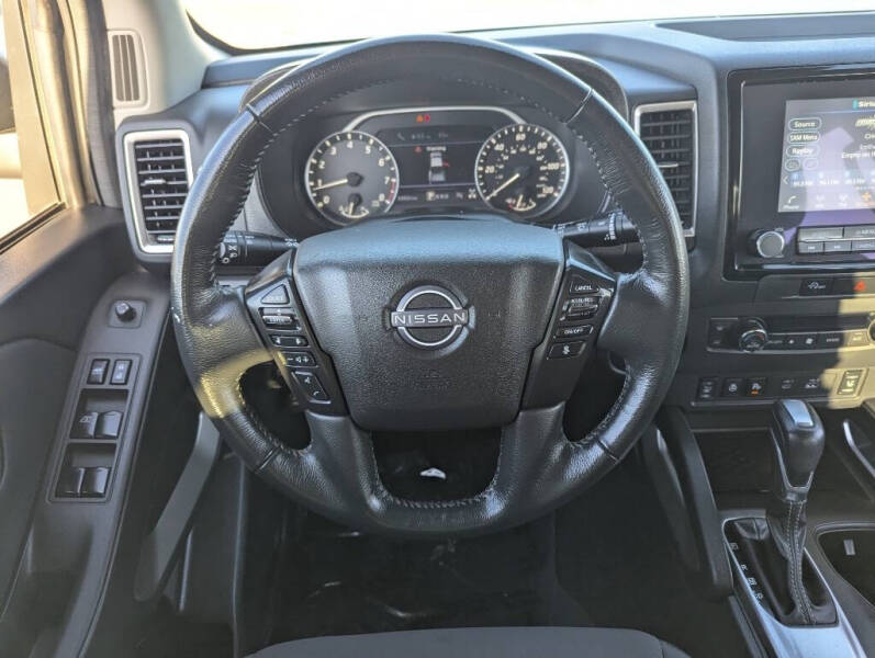 2024 Nissan Frontier SV