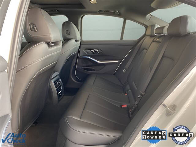 2024 BMW 3 Series 330e