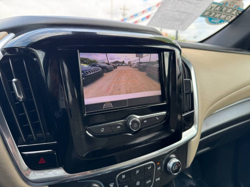 2023 Chevrolet Traverse LS