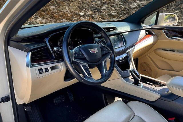 2017 Cadillac XT5 Luxury