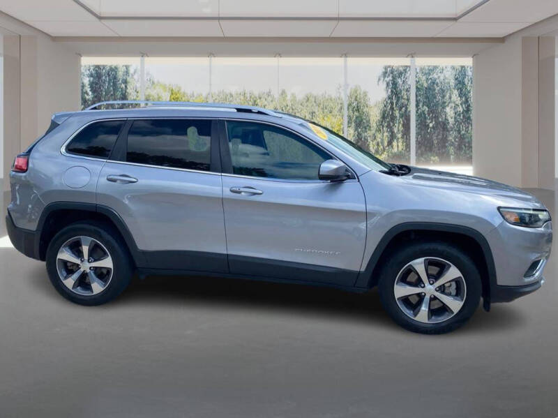 2020 Jeep Cherokee