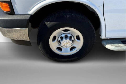 2023 Chevrolet Express 2500