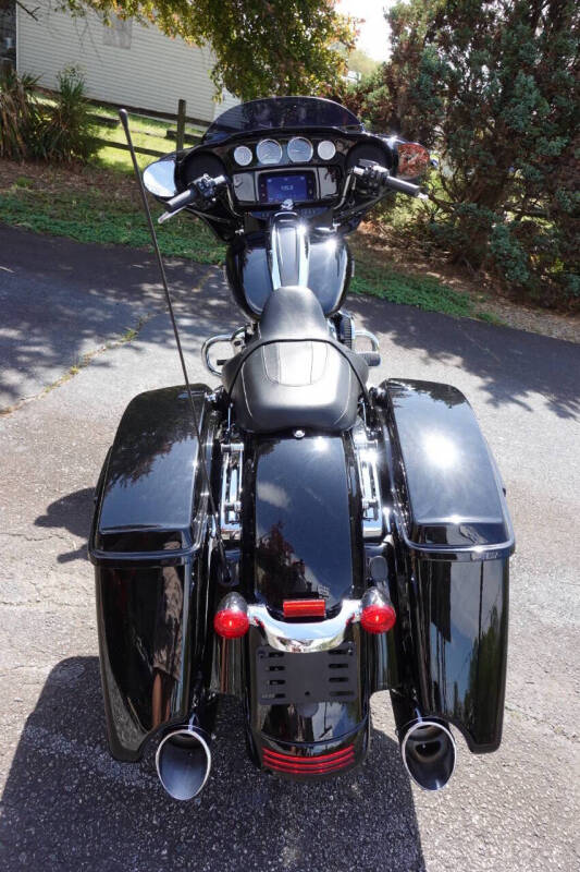 2021 Harley-Davidson Street Glide