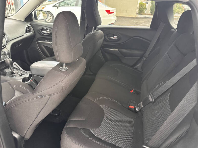 2019 Jeep Cherokee Latitude