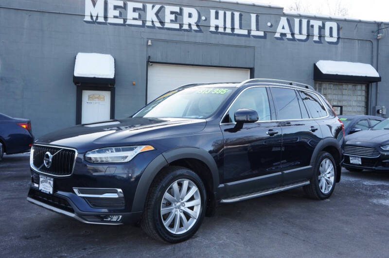 2016 Volvo XC90 Momentum's photo