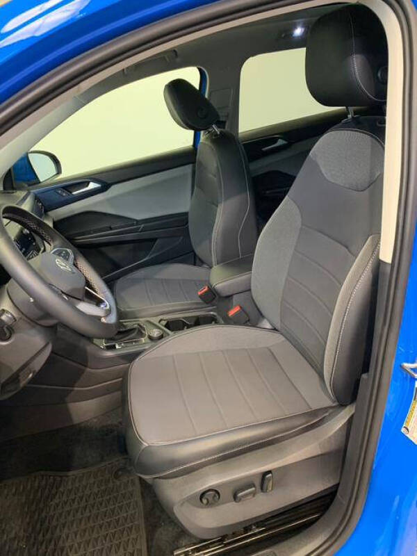 2022 Volkswagen Taos SE 4Motion