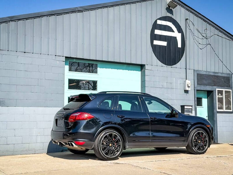 2014 Porsche Cayenne Turbo
