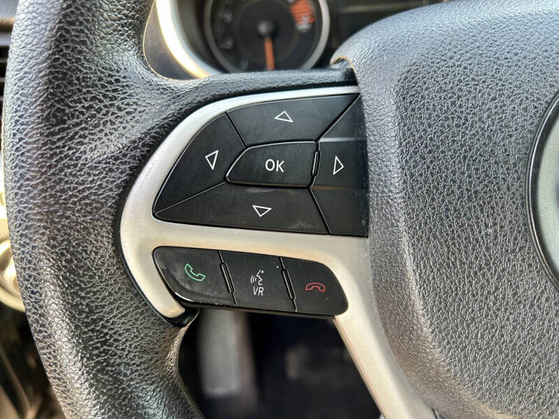 2016 Jeep Cherokee Sport