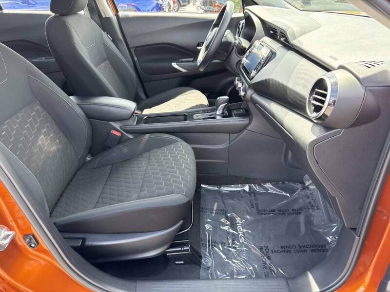 2023 Nissan Kicks SV