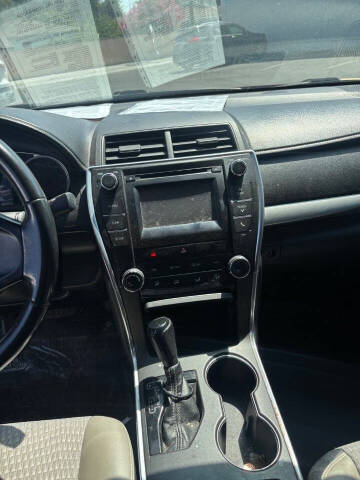 2015 Toyota Camry LE