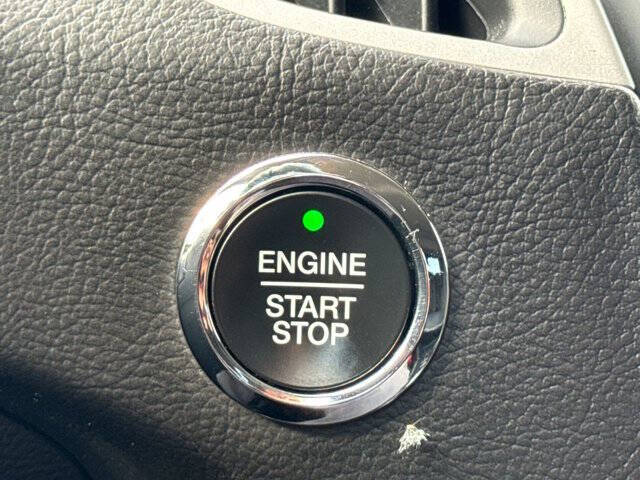 2022 Ford Edge SE
