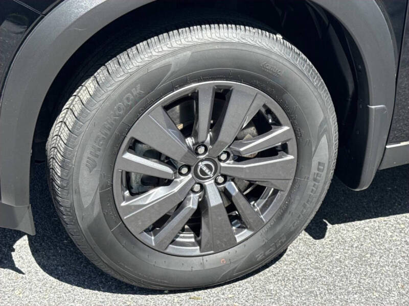 2025 Nissan Pathfinder S