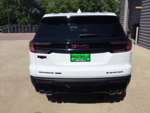 2026 GMC Acadia Elevation