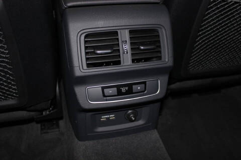 2023 Audi Q5 quattro Premium 40 TFSI