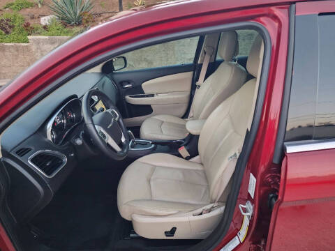 2011 Chrysler 200 Limited