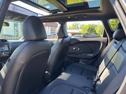2014 Kia Soul +