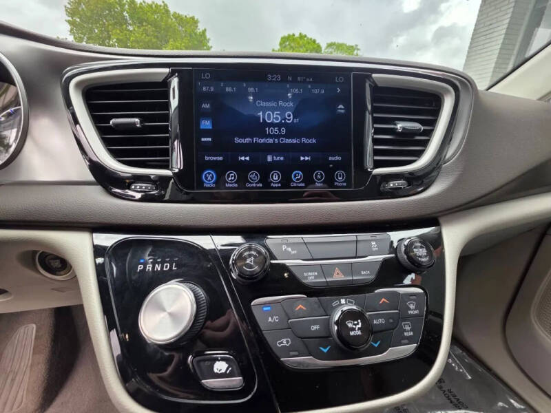 2017 Chrysler Pacifica
