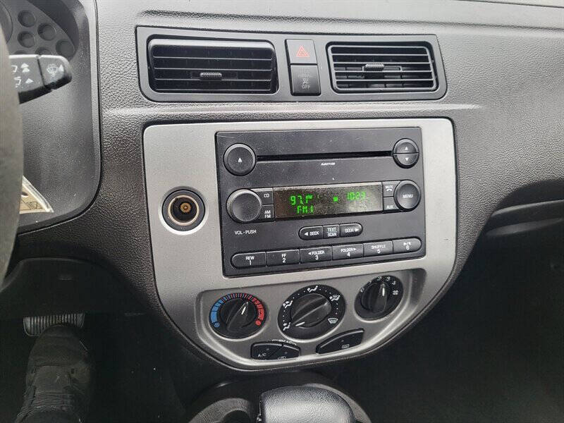 2007 Ford Focus ZX5 S