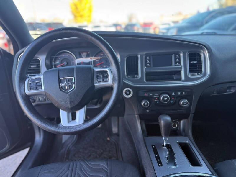 2013 Dodge Charger SE