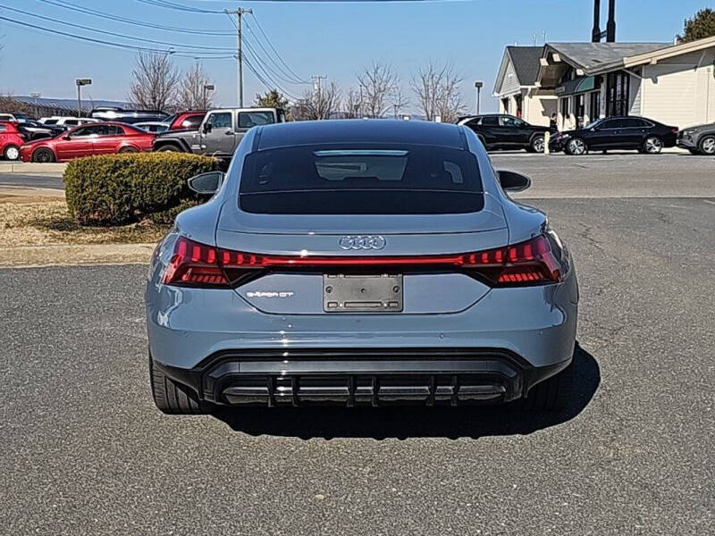 2023 Audi e-tron GT quattro Premium Plus