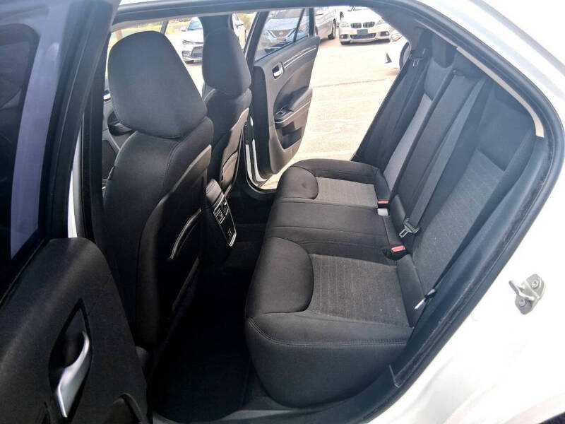 2019 Chrysler 300 Touring