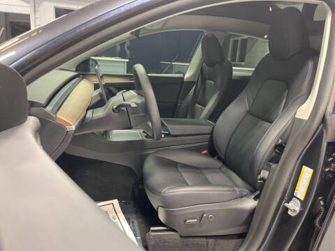 2025 Tesla Model Y Performance