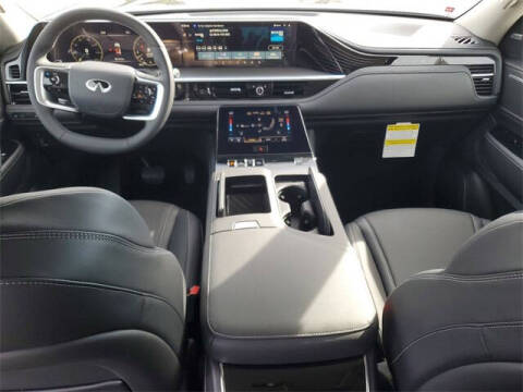 2025 Infiniti QX80 Pure