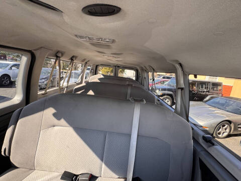 2013 Ford E-Series E-350 SD XLT