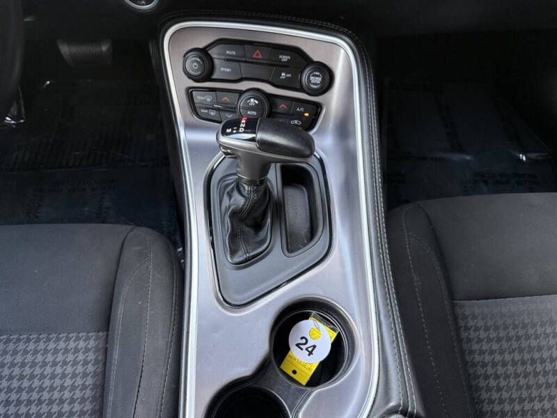 2020 Dodge Challenger SXT
