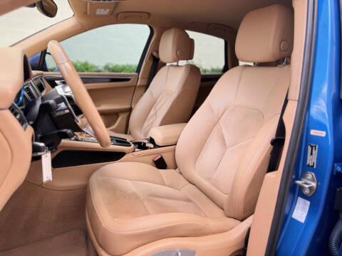 2015 Porsche Macan S