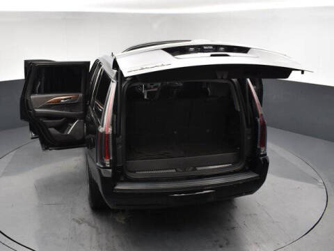 2020 Cadillac Escalade Luxury