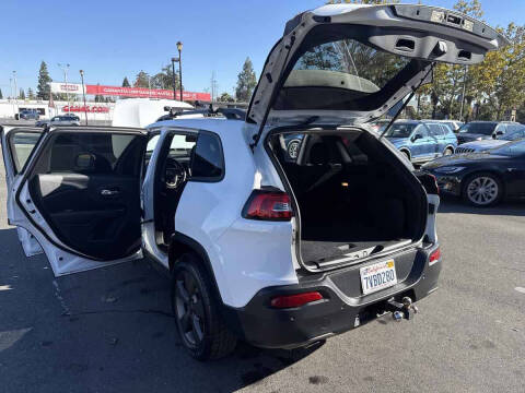 2017 Jeep Cherokee 75th Anniversary