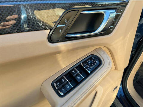 2016 Porsche Macan Turbo