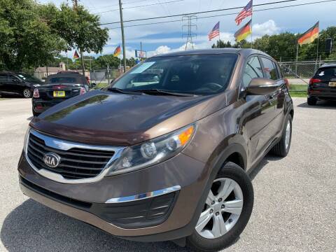 2013 Kia Sportage for sale at Das Autohaus Quality Used Cars in Clearwater FL