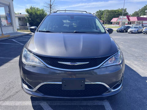 2019 Chrysler Pacifica Touring L