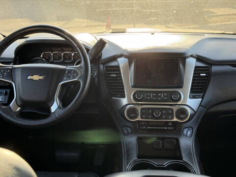 2017 Chevrolet Suburban LT