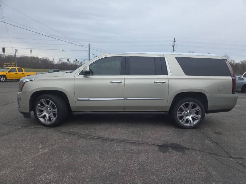 2017 Cadillac Escalade ESV Premium Luxury