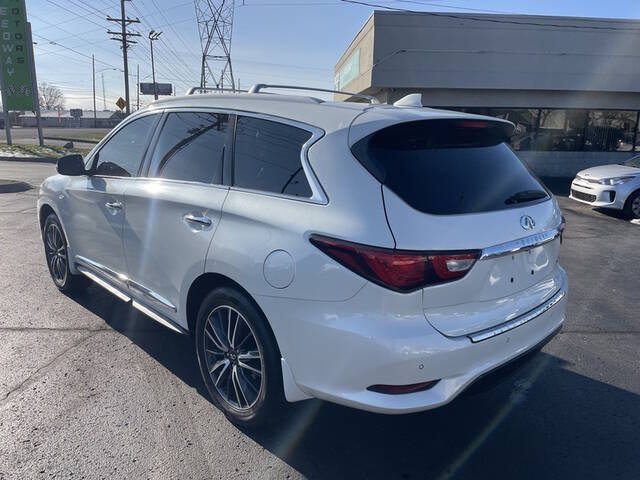 2018 INFINITI QX60 Base photo 3